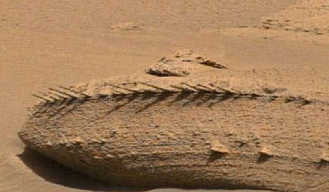 Novo estudo diz que nave alienígena pode ter caído em Marte-0