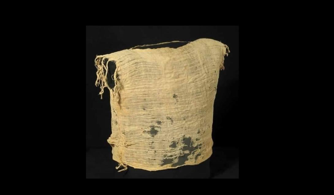 Camisola infantil de 1.900 anos é encontrada em caverna em Israel-0