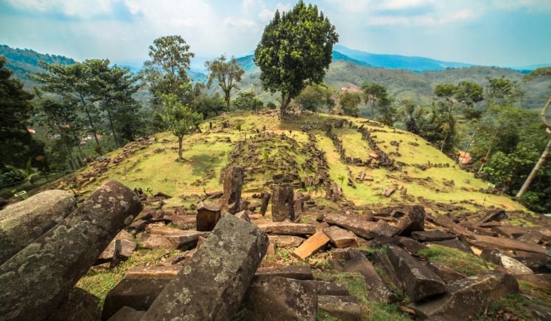 Estrutura misteriosa na Indonésia é a pirâmide mais antiga do mundo, diz estudo-0