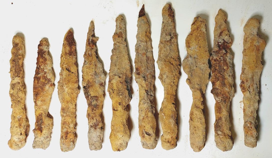 Armas de tribos bárbaras da época do Império Romano são encontradas na Polônia-0